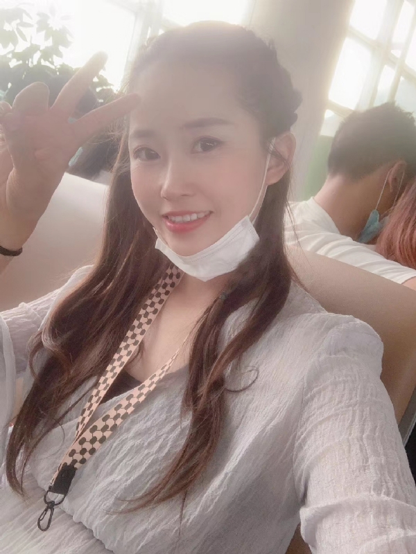 宁乙的第一张照片--三亚上门女婿服务网